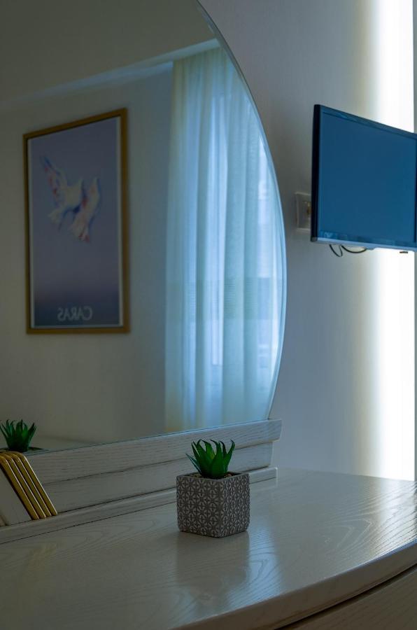 Nice 1Bd Apartment Close To Metro Station Ampelokipoi Athens Luaran gambar